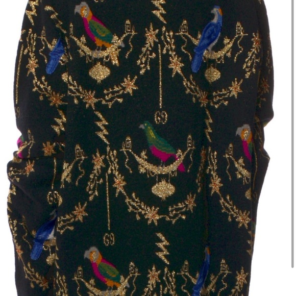 Gucci Crewneck Sweater with Intricate Embroidered Pattern - Picture 3 of 3